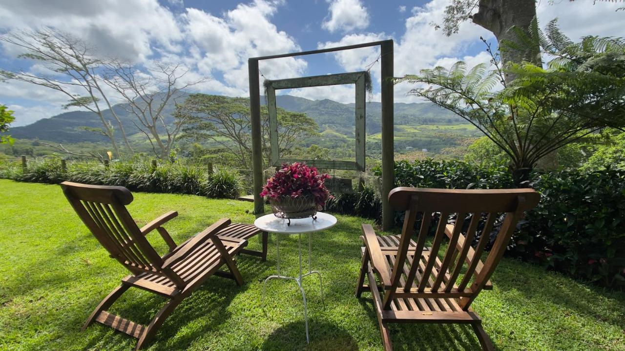 Green Cottage Chamarel Villa *