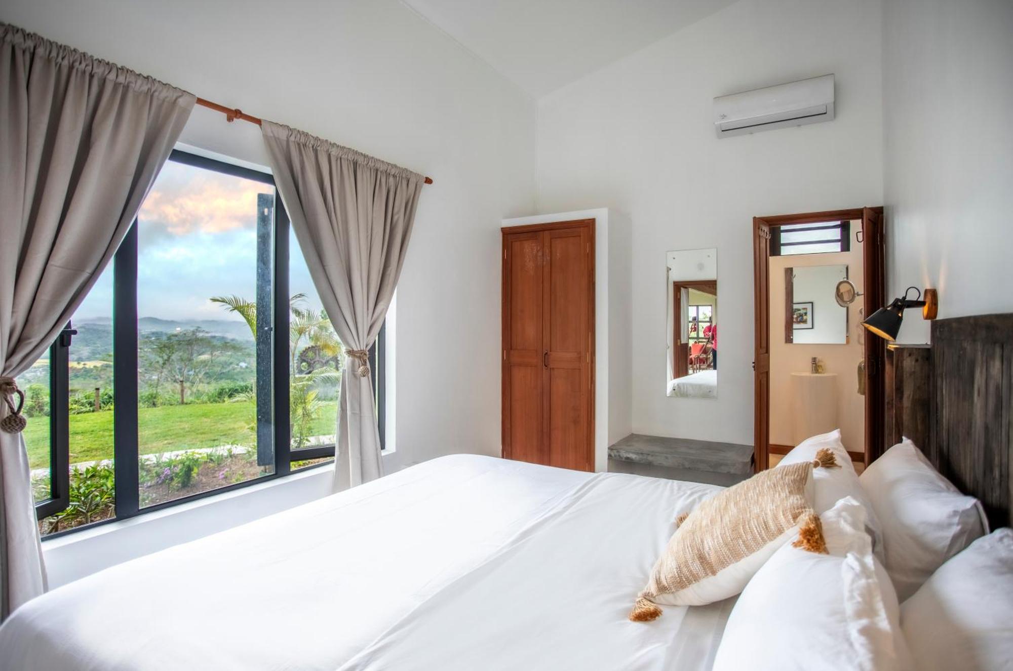 Green Cottage Chamarel Villa *